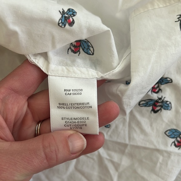 Equipment Femme Bee Print Button Down Shirt White Blue Cotton size small - Picture 11 of 16